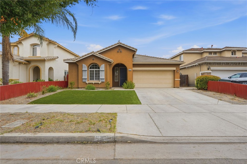 3042 W Delta Property Photo 2