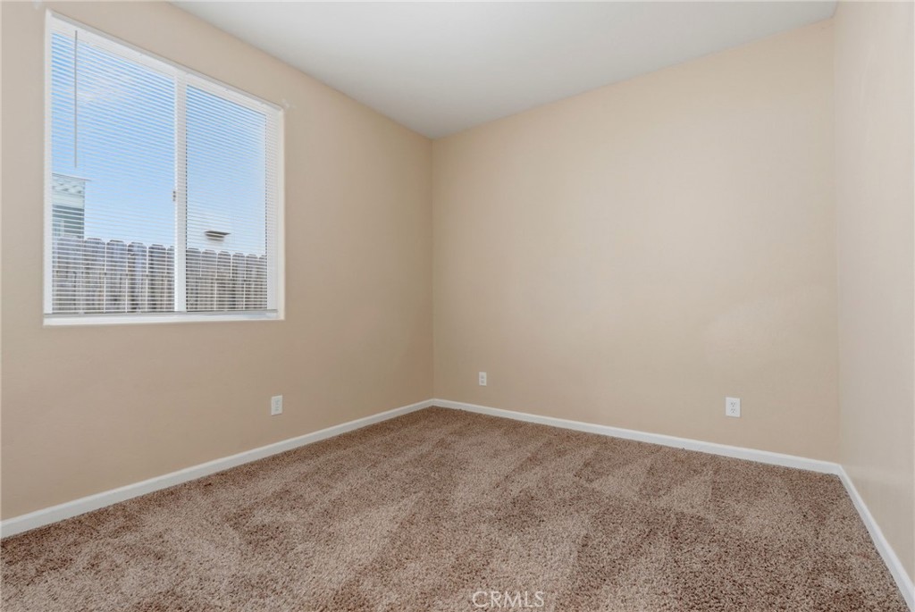 3042 W Delta Property Photo 6