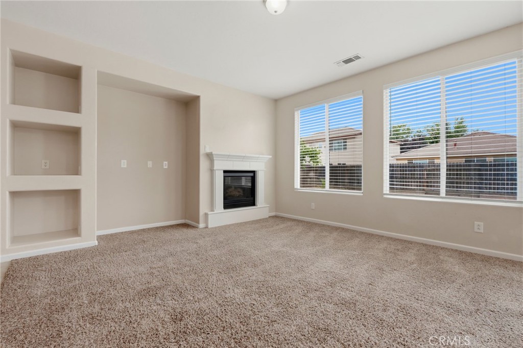 3042 W Delta Property Photo 14
