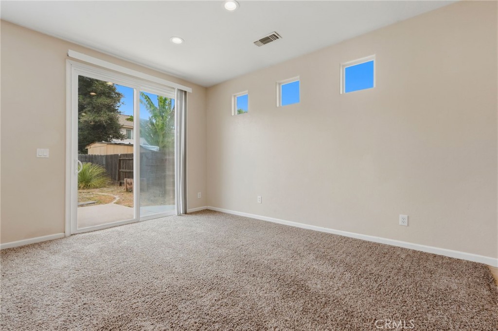 3042 W Delta Property Photo 15