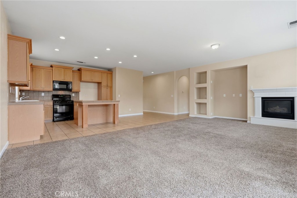 3042 W Delta Property Photo 16
