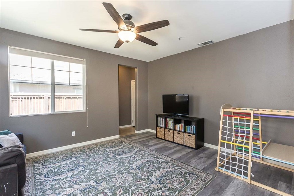 9155 Sheerin Court Property Photo 17