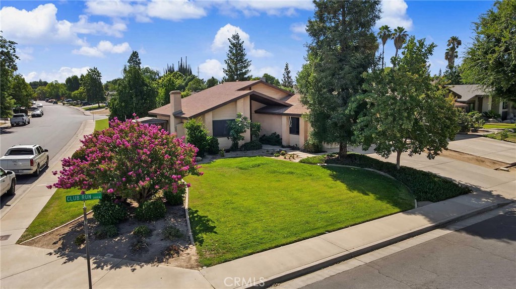 3800 Club Property Photo 1