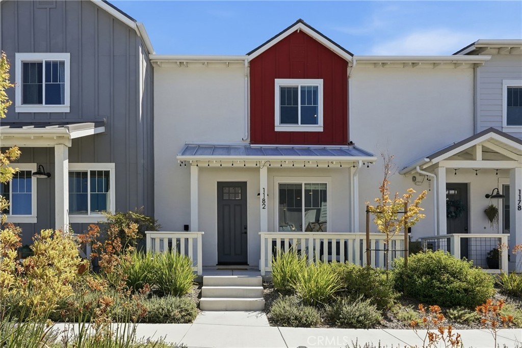 1182 Tiburon Property Photo 2
