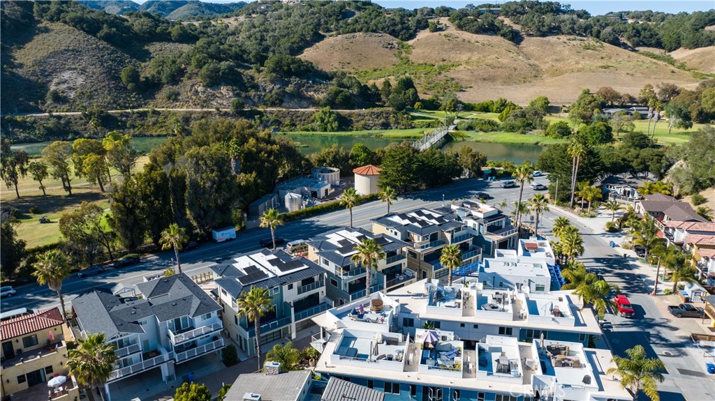 2859 Avila Beach Drive Property Photo 3