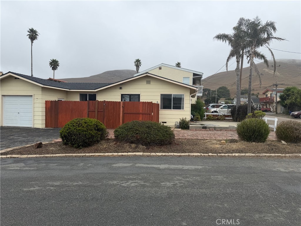401 Tahiti Property Photo 2