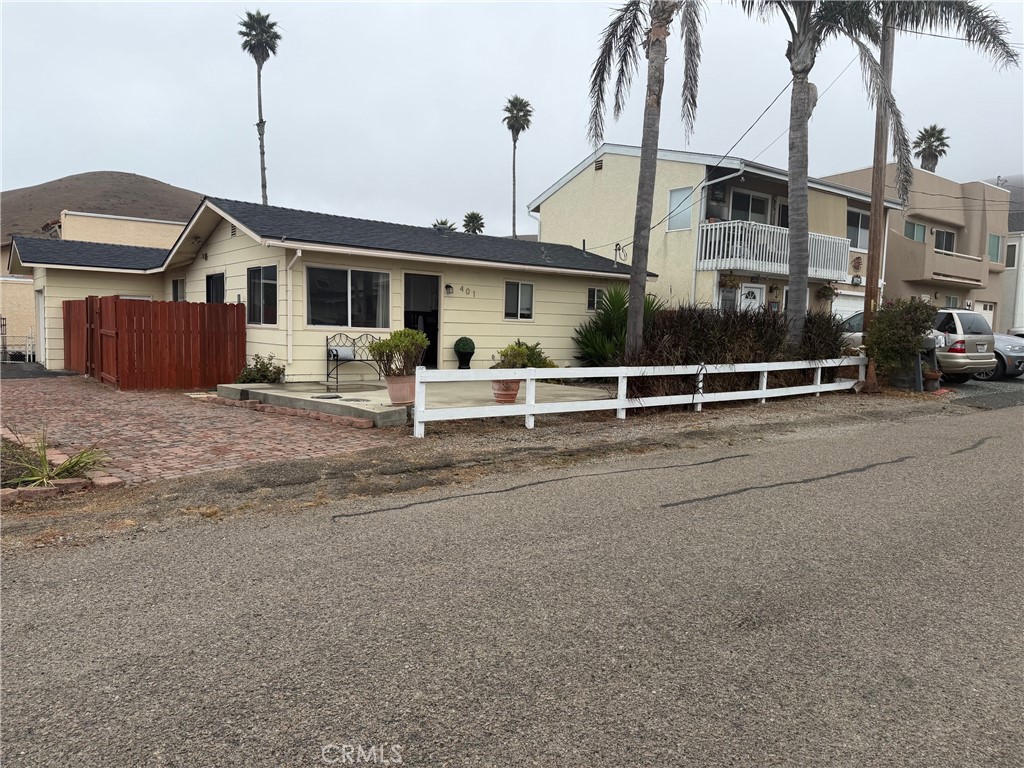 401 Tahiti Property Photo 4