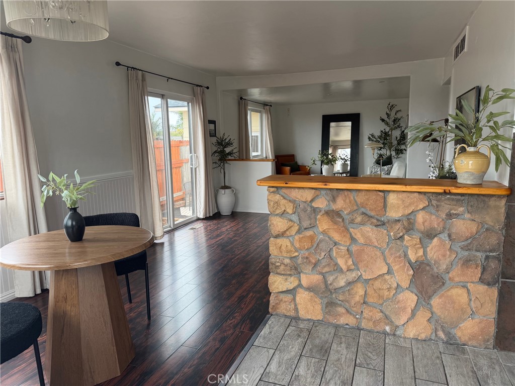 401 Tahiti Property Photo 5