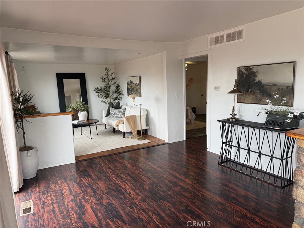 401 Tahiti Property Photo 10