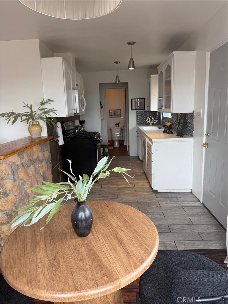 401 Tahiti Property Photo 12
