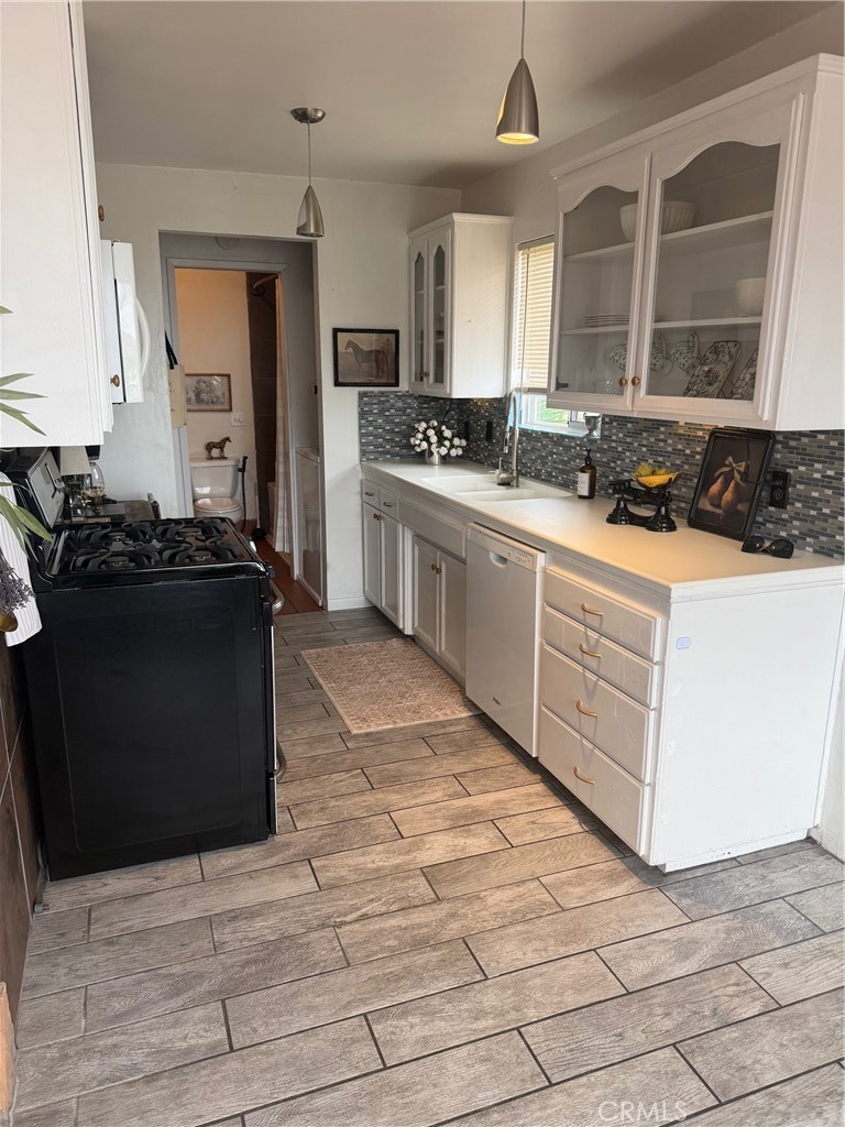 401 Tahiti Property Photo 14