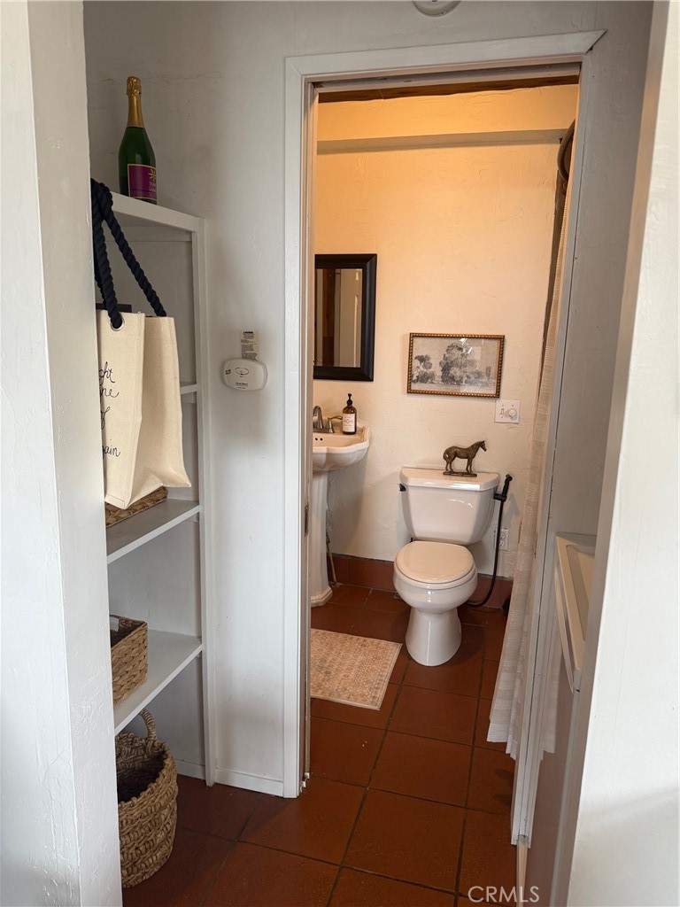 401 Tahiti Property Photo 17