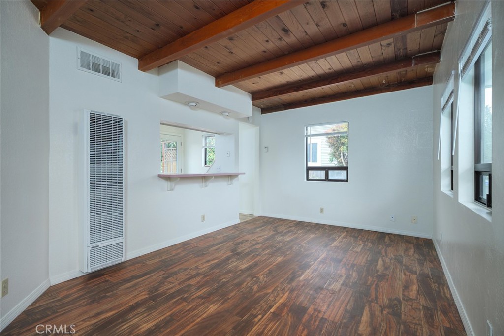 912 914 Pacific Street Property Photo 8