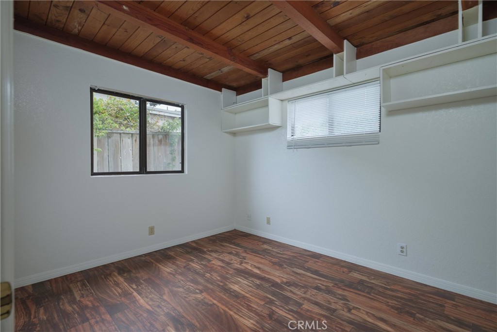 912 914 Pacific Street Property Photo 17