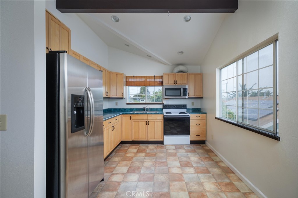 912 914 Pacific Street Property Photo 23