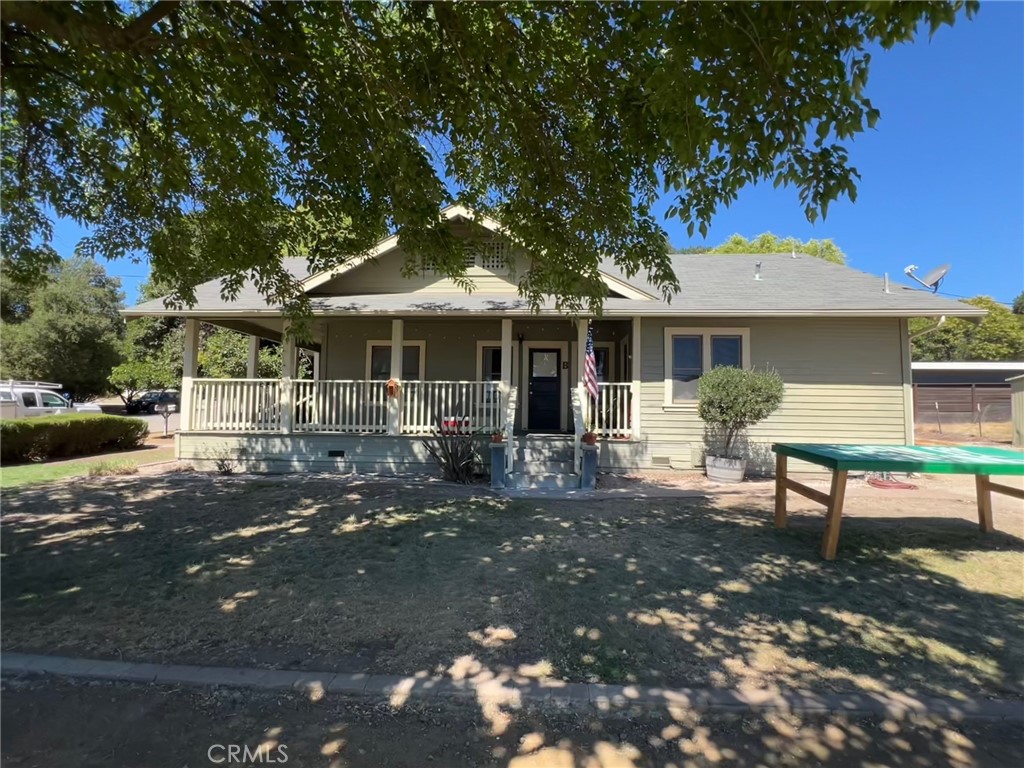 245 17th Property Photo 9