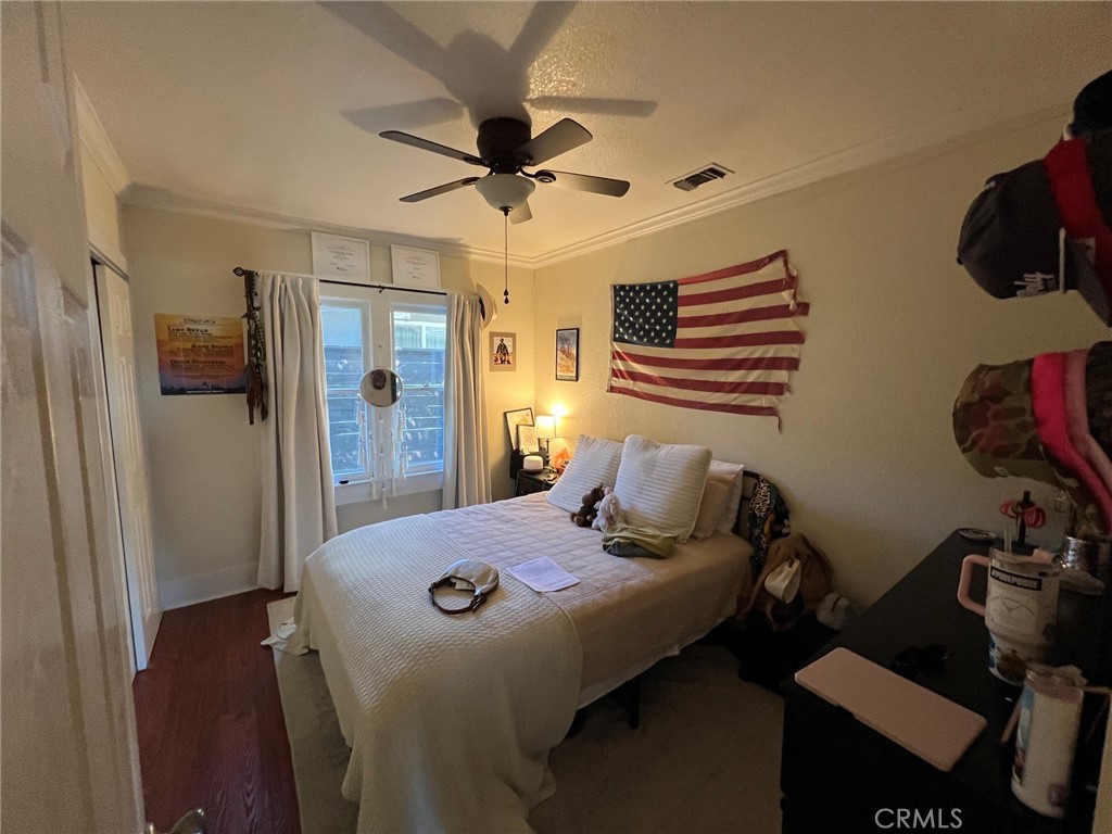 245 17th Property Photo 15