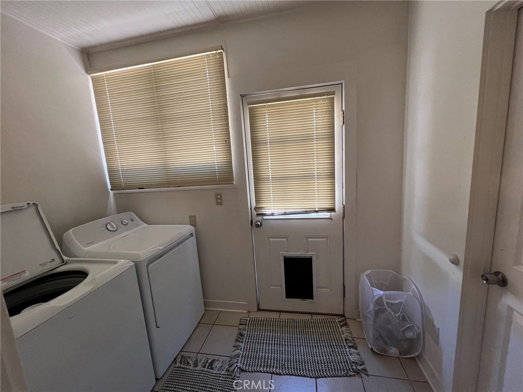 245 17th Property Photo 19