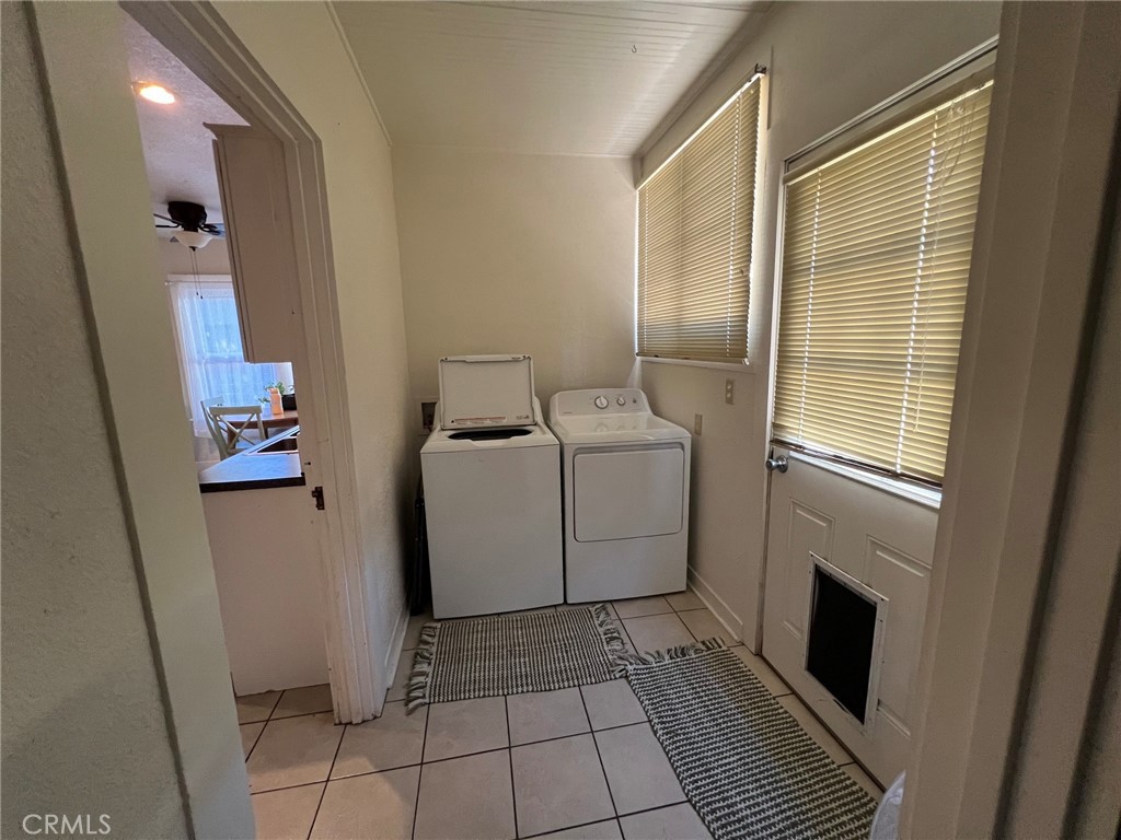 245 17th Property Photo 20
