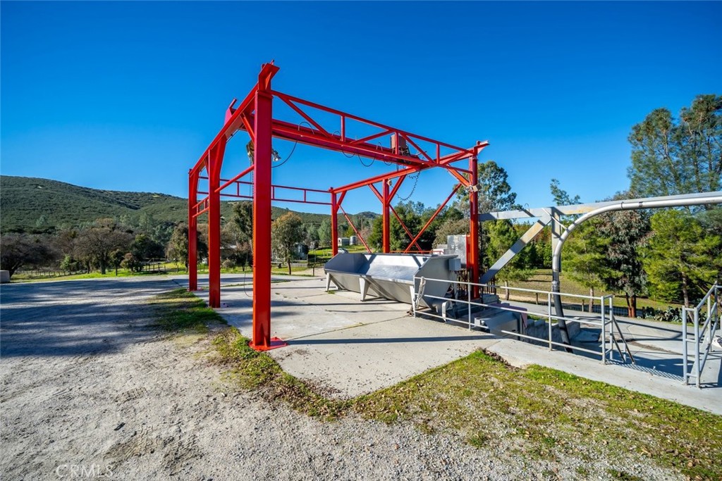 535 Calf Canyon Highway Property Photo 23