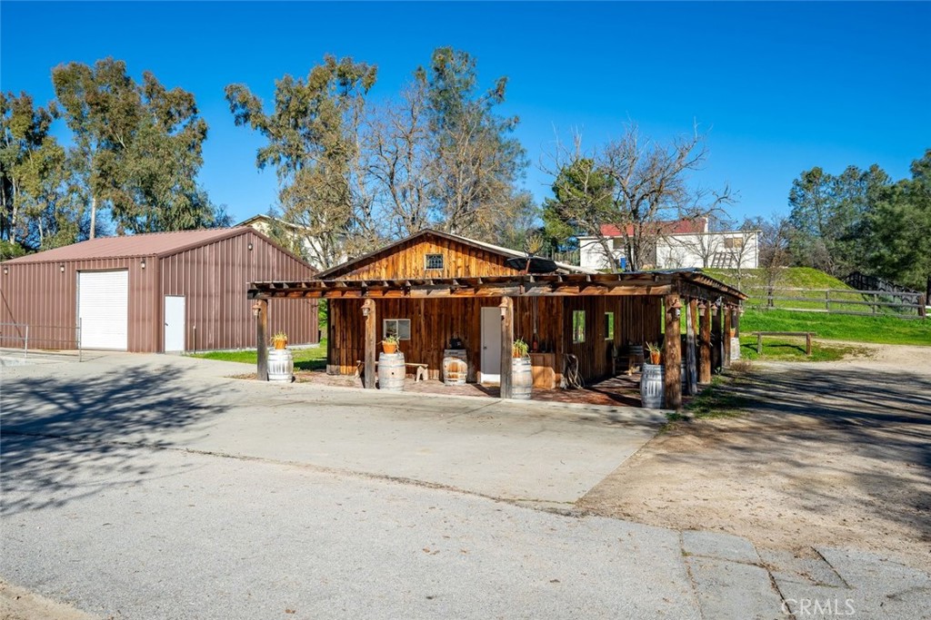 535 Calf Canyon Highway Property Photo 24