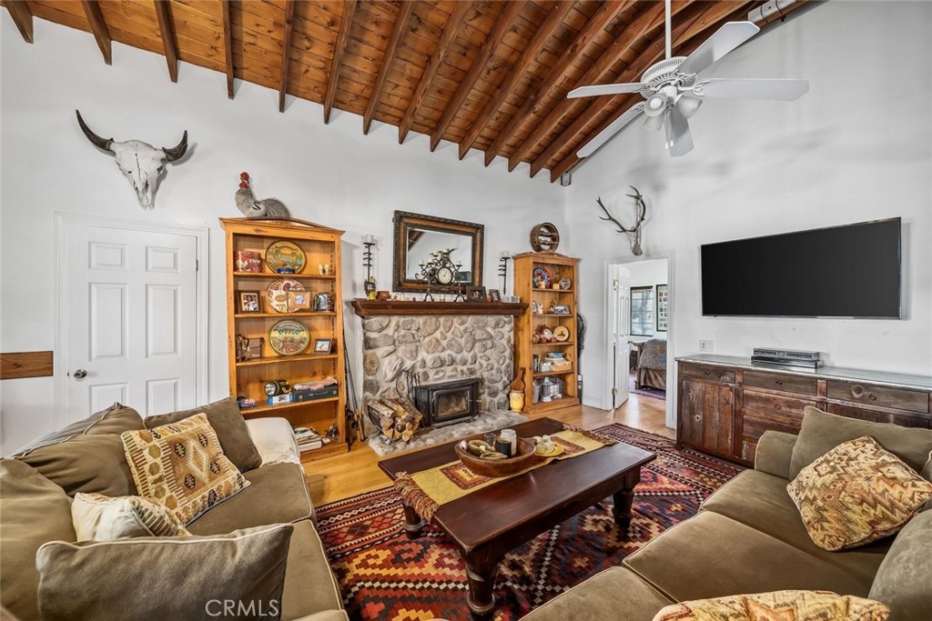535 Calf Canyon Highway Property Photo 31