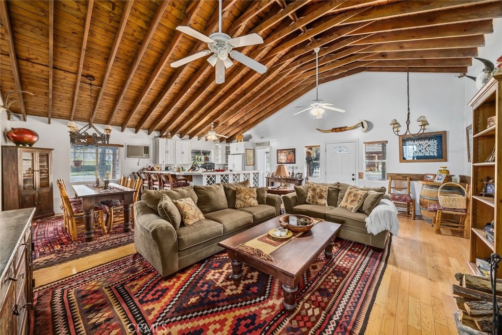 535 Calf Canyon Highway Property Photo 32
