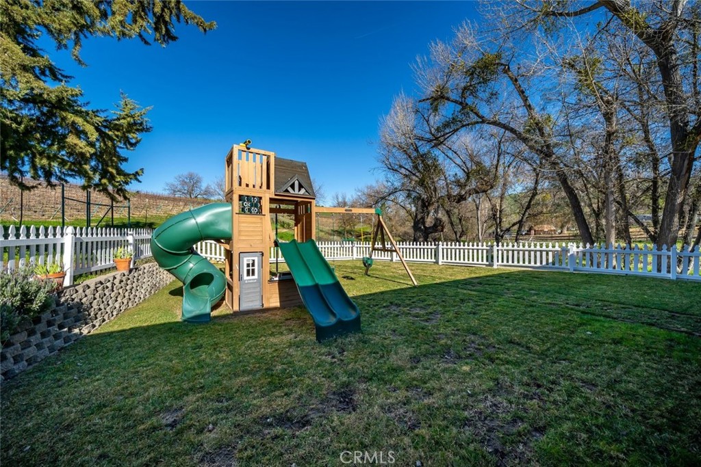535 Calf Canyon Highway Property Photo 47