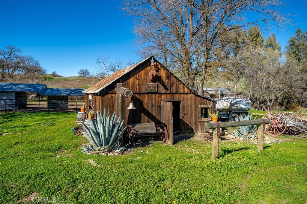 535 Calf Canyon Highway Property Photo 71