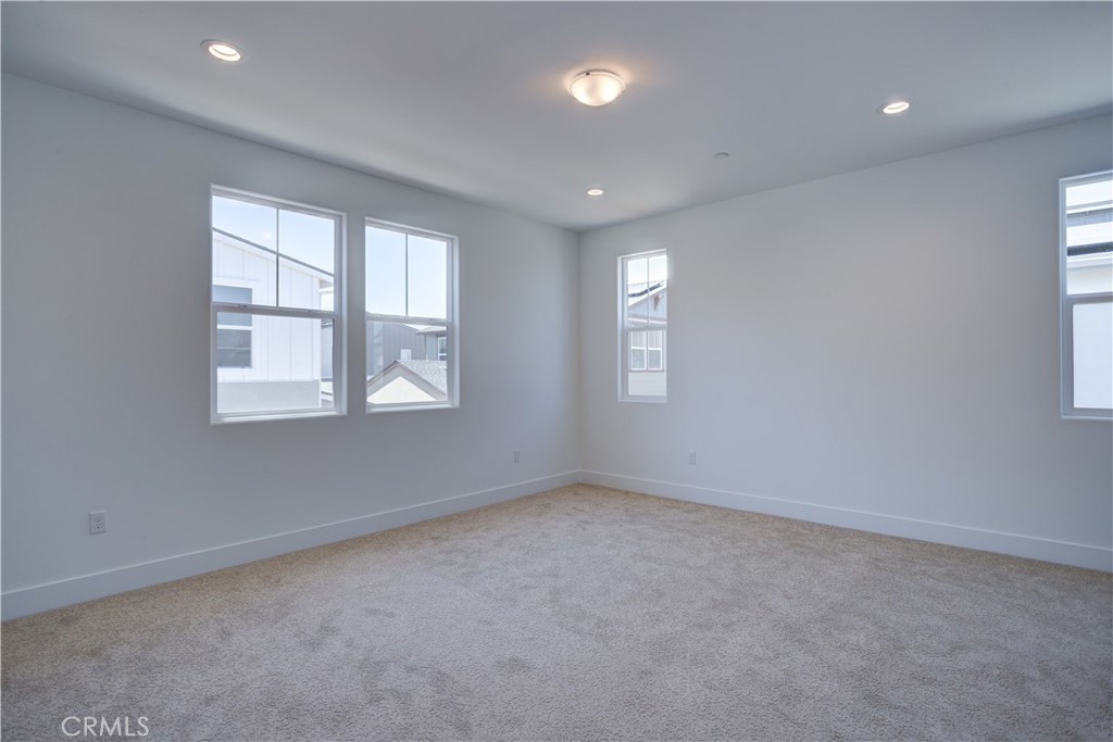 215 Kitty Hawk Court Property Photo 29
