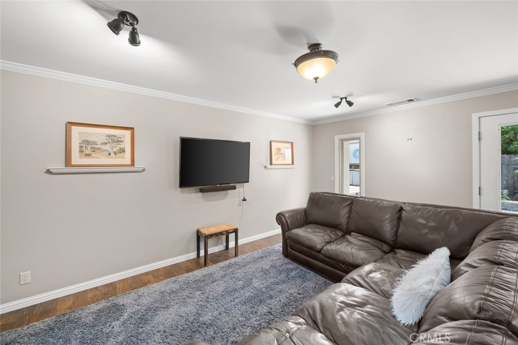 2217 Glenn Property Photo 14