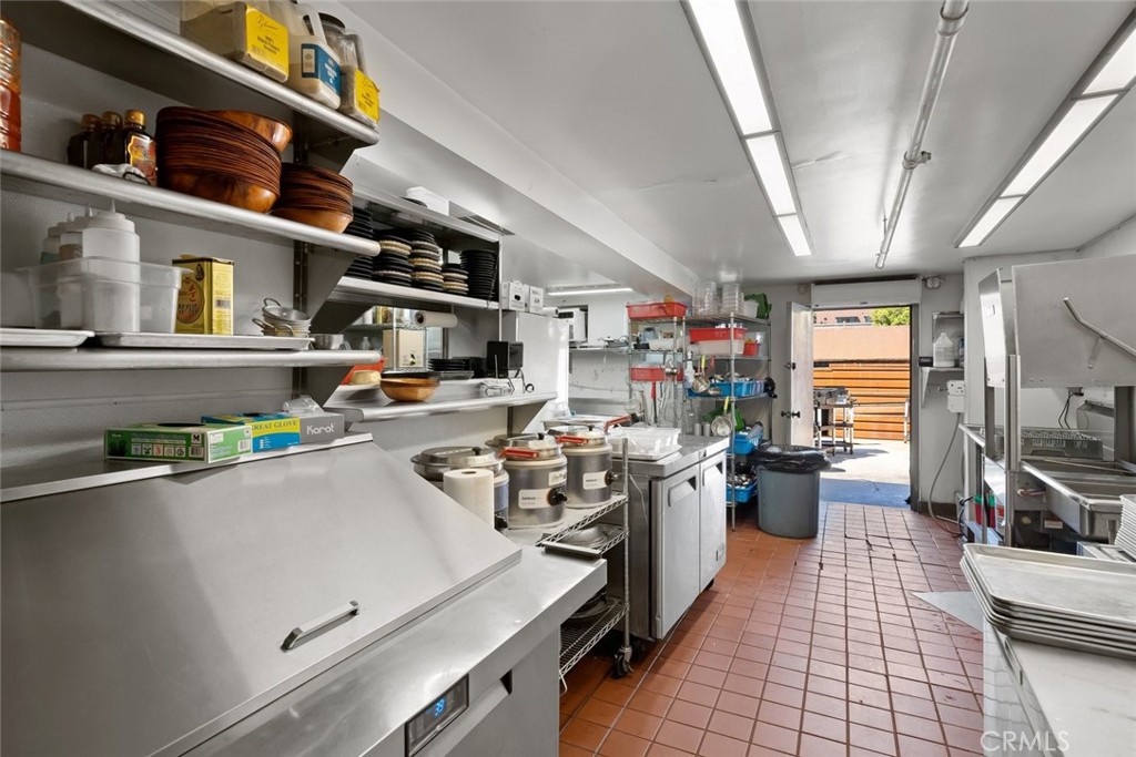 1127 Broad Property Photo 14