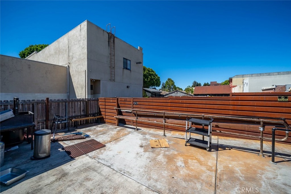 1127 Broad Property Photo 16