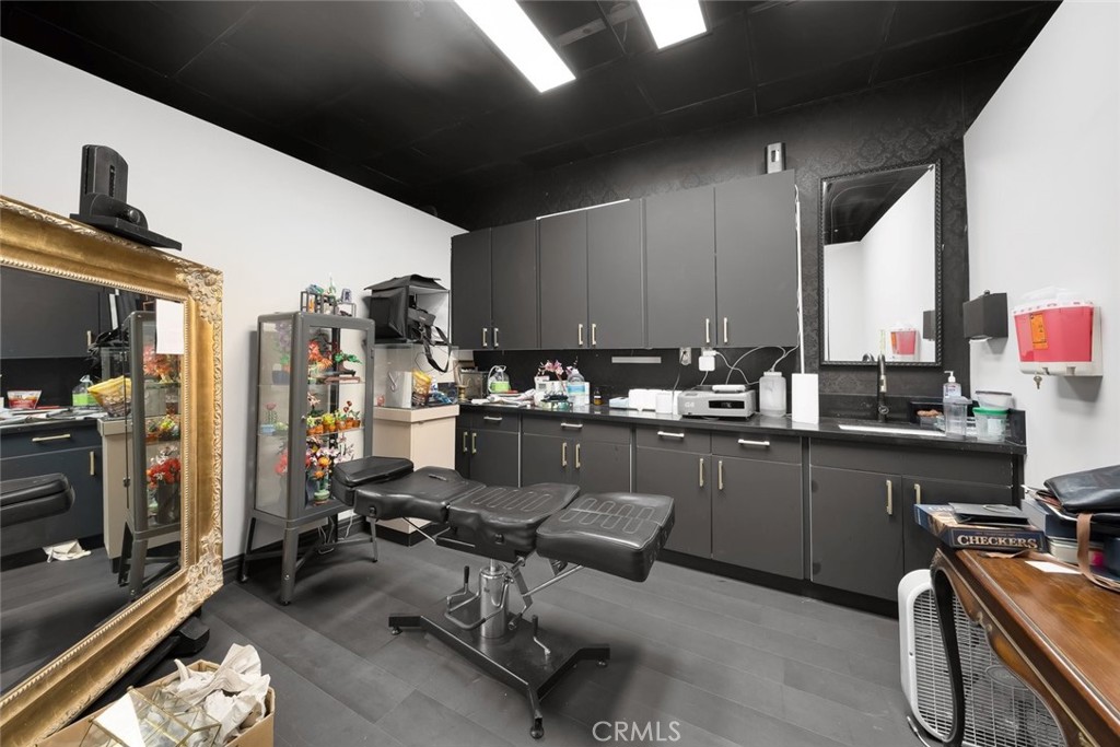 1127 Broad Property Photo 25