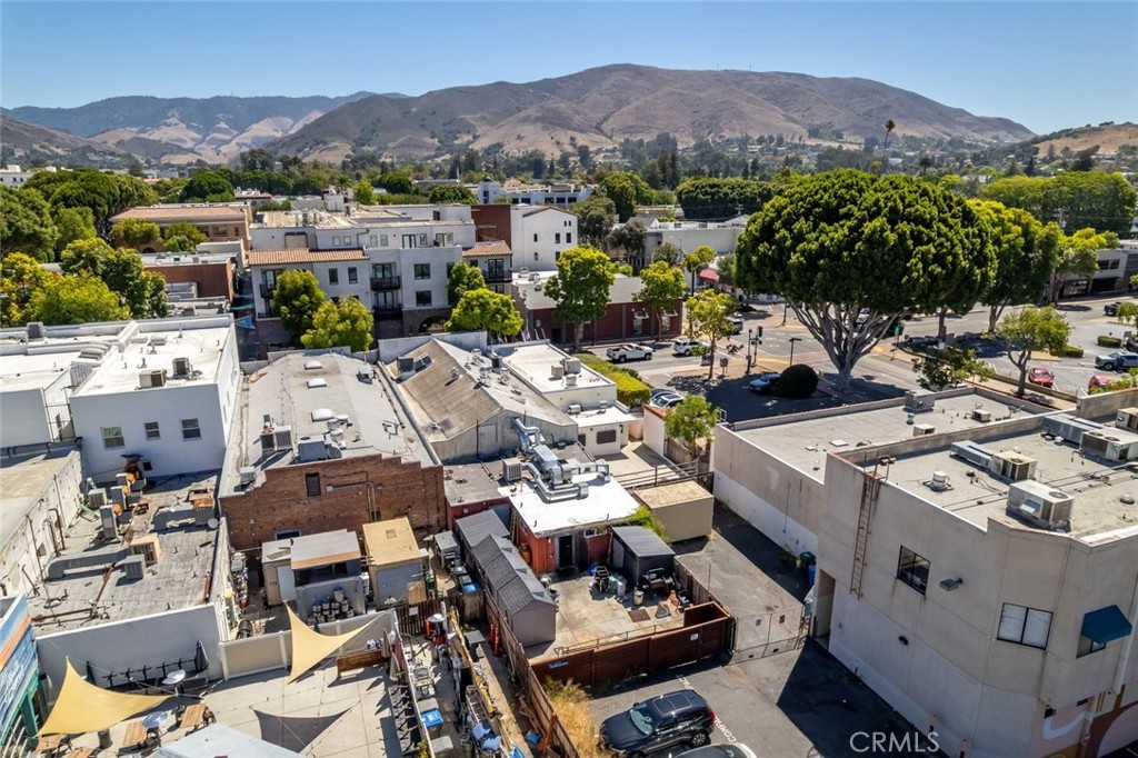 1127 Broad Property Photo 39