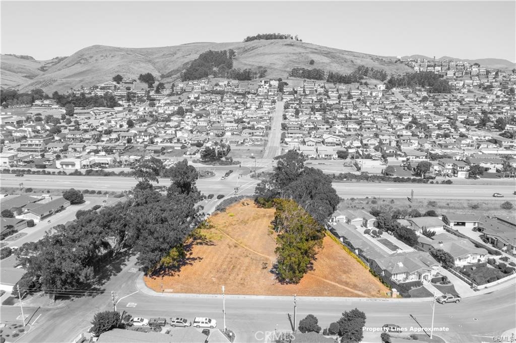 202 Verdon Court Property Photo 8
