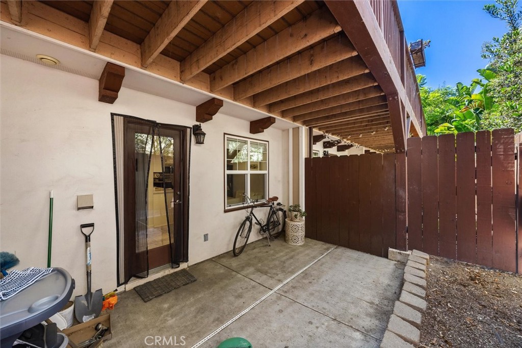 1043 Ella Street 11 Property Photo 15