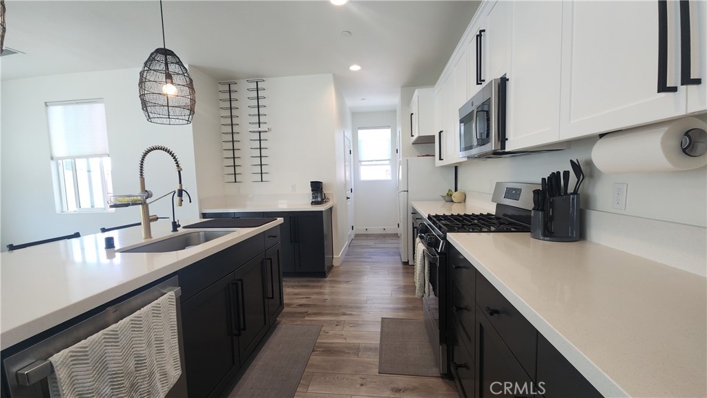 170 White Sage Property Photo 17