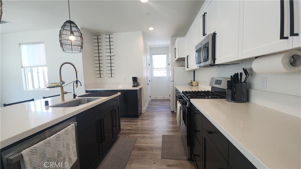 170 White Sage Property Photo 17