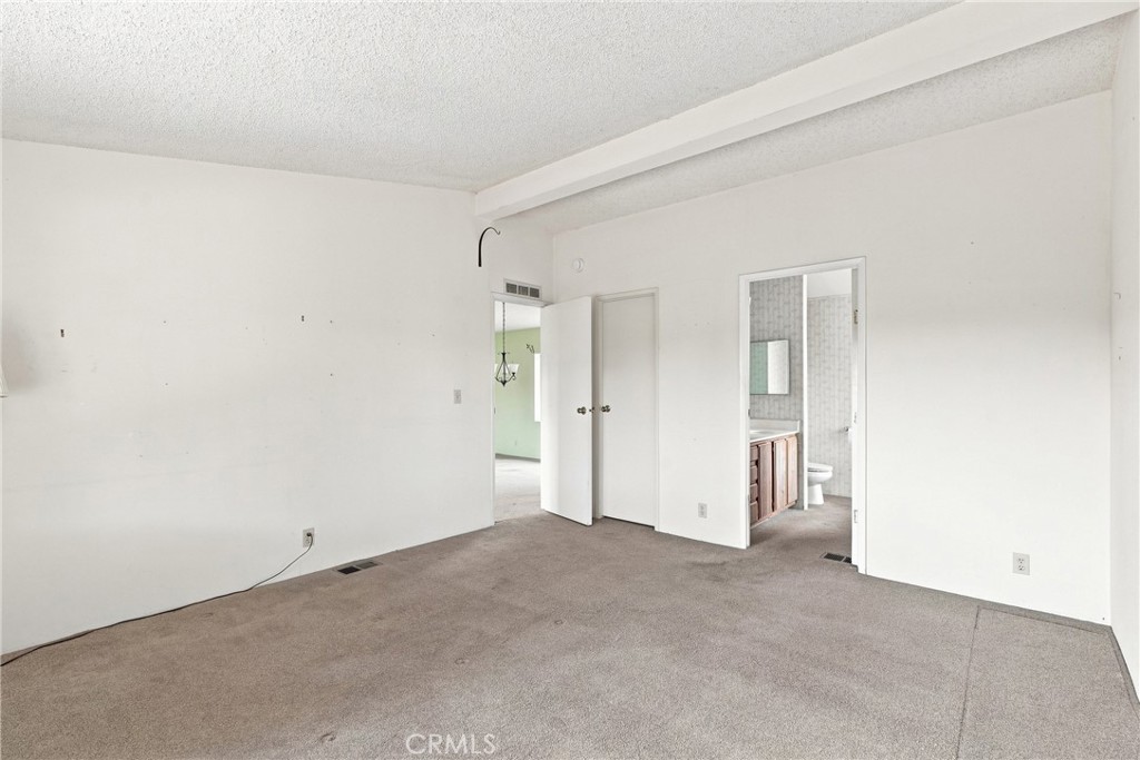 955 Olympic Way Property Photo 22