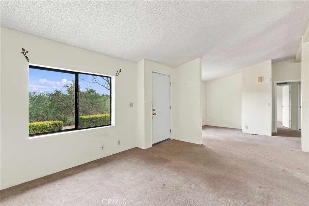 955 Olympic Way Property Photo 27
