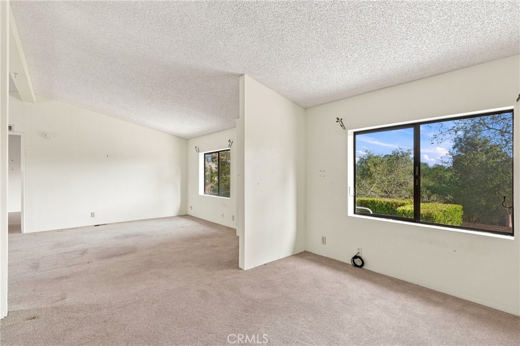 955 Olympic Way Property Photo 29
