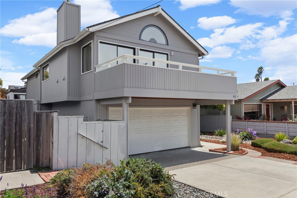 1752 5th Property Photo 1