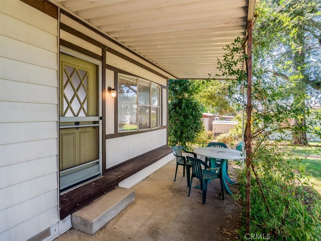 10836 Los Pueblos Property Photo 3