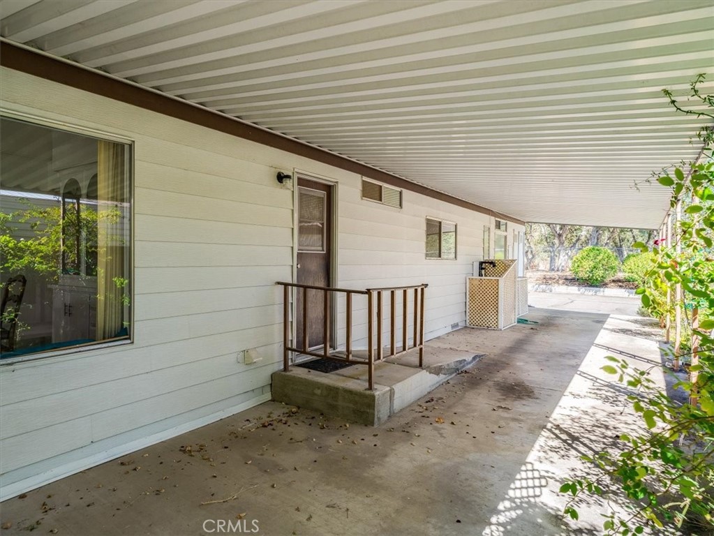 10836 Los Pueblos Property Photo 5