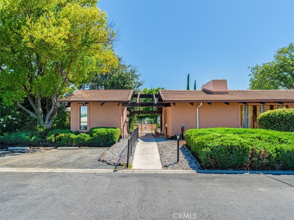 10836 Los Pueblos Property Photo 33