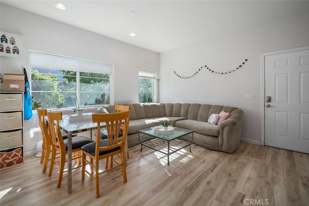 880 Lawrence Property Photo 8