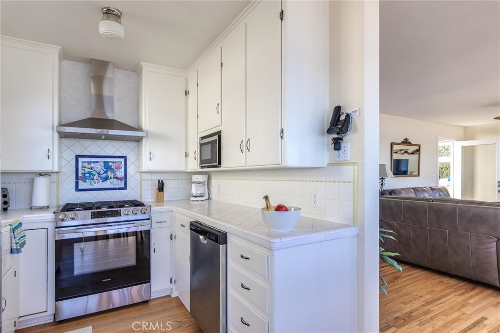 2850 Studio Property Photo 14