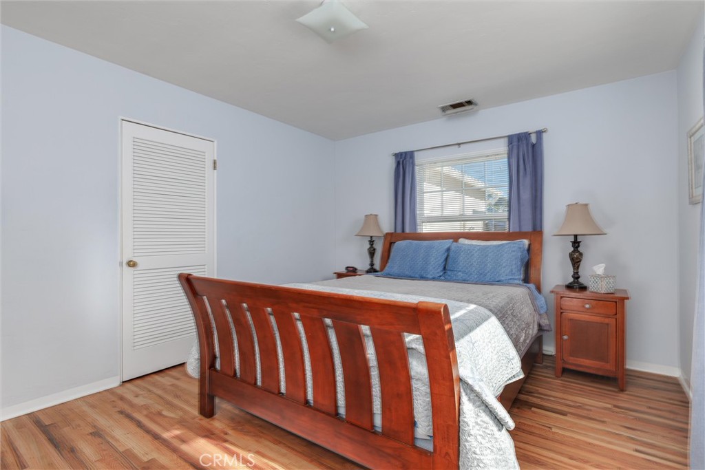 2850 Studio Property Photo 19
