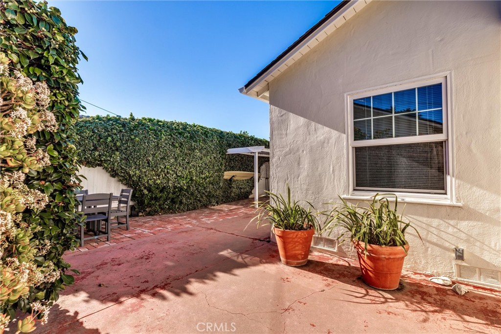 2850 Studio Property Photo 25
